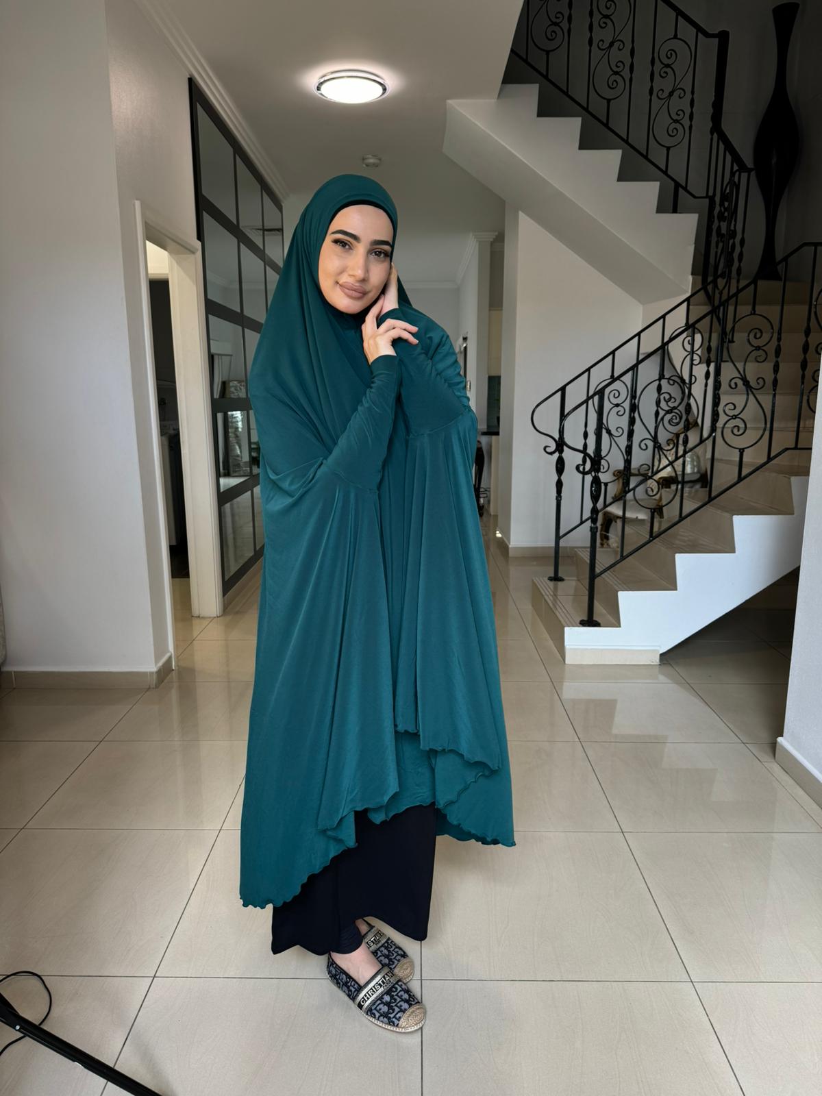 Long-sleeved Jilbabs